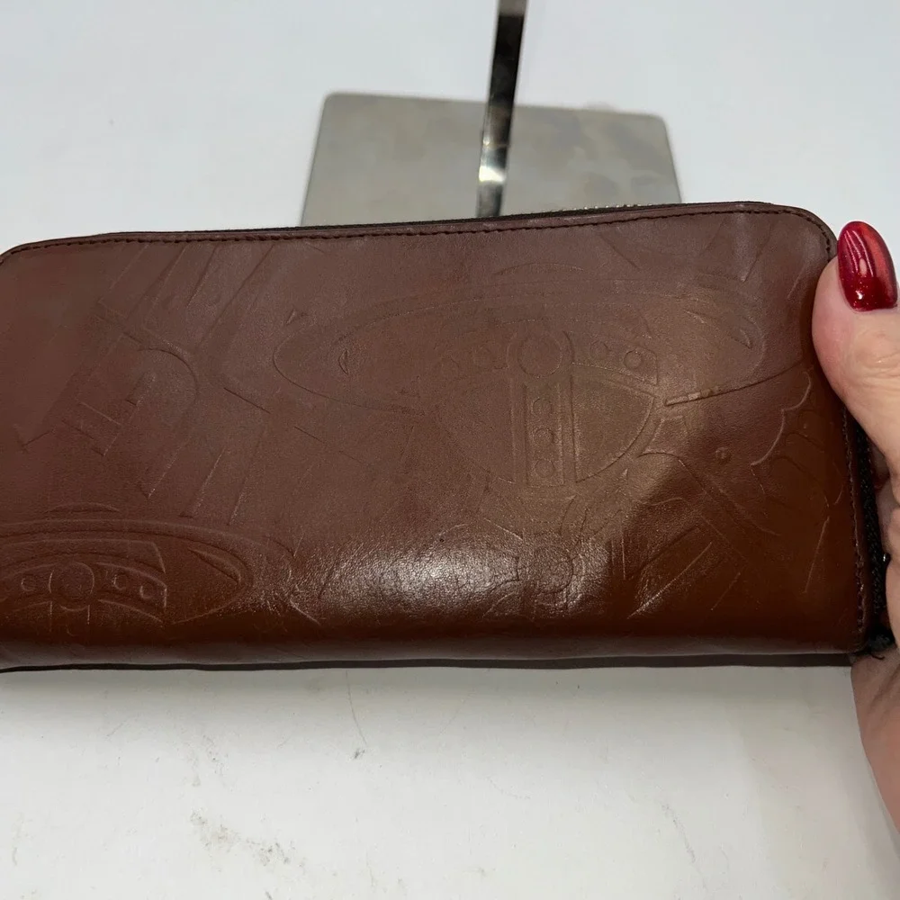 Vivienne Westwood Anglomania Brown Embossed Orb Logo Zip Around Wallet - Picture 5 of 10